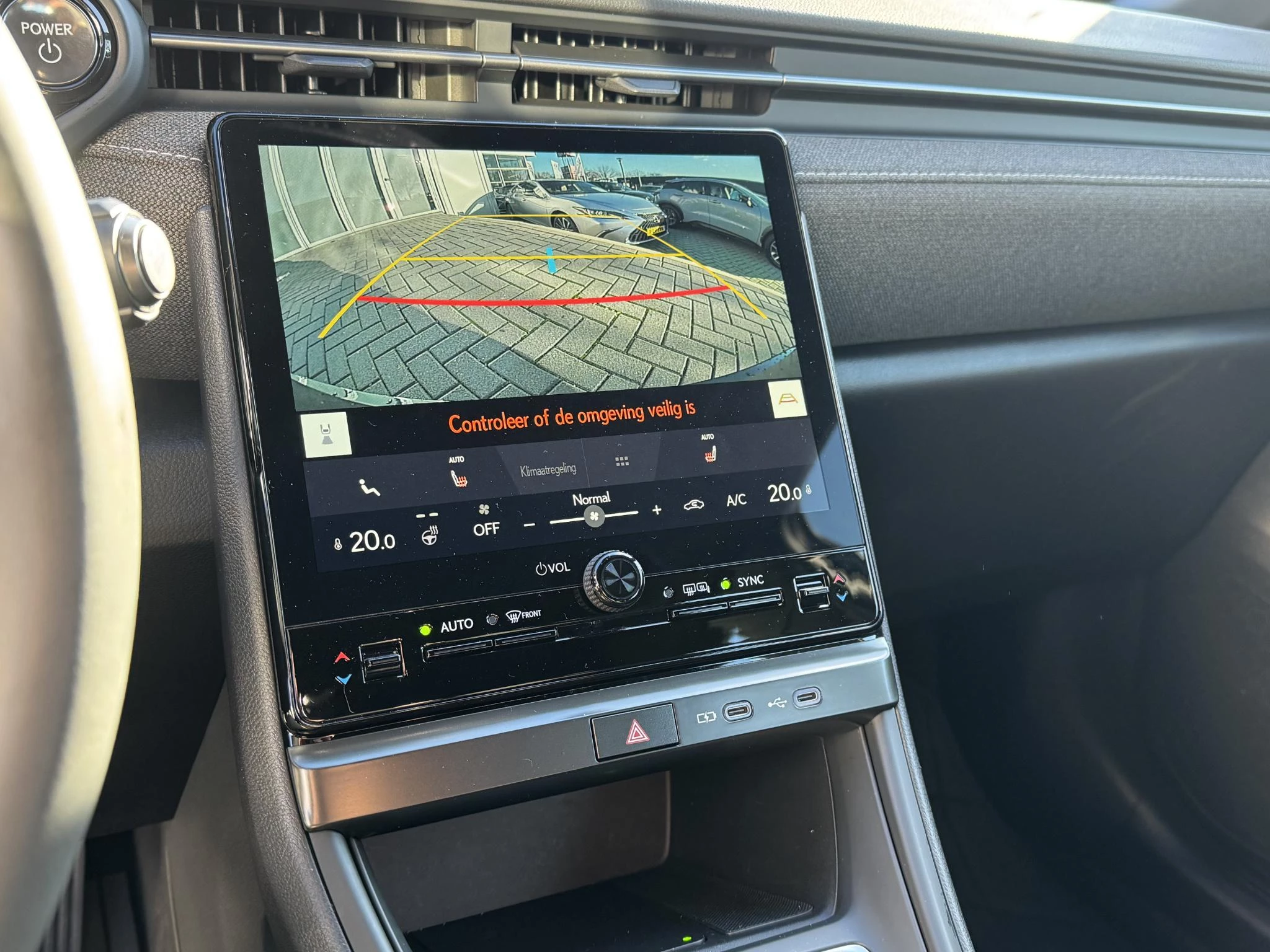 Hoofdafbeelding Lexus LBX