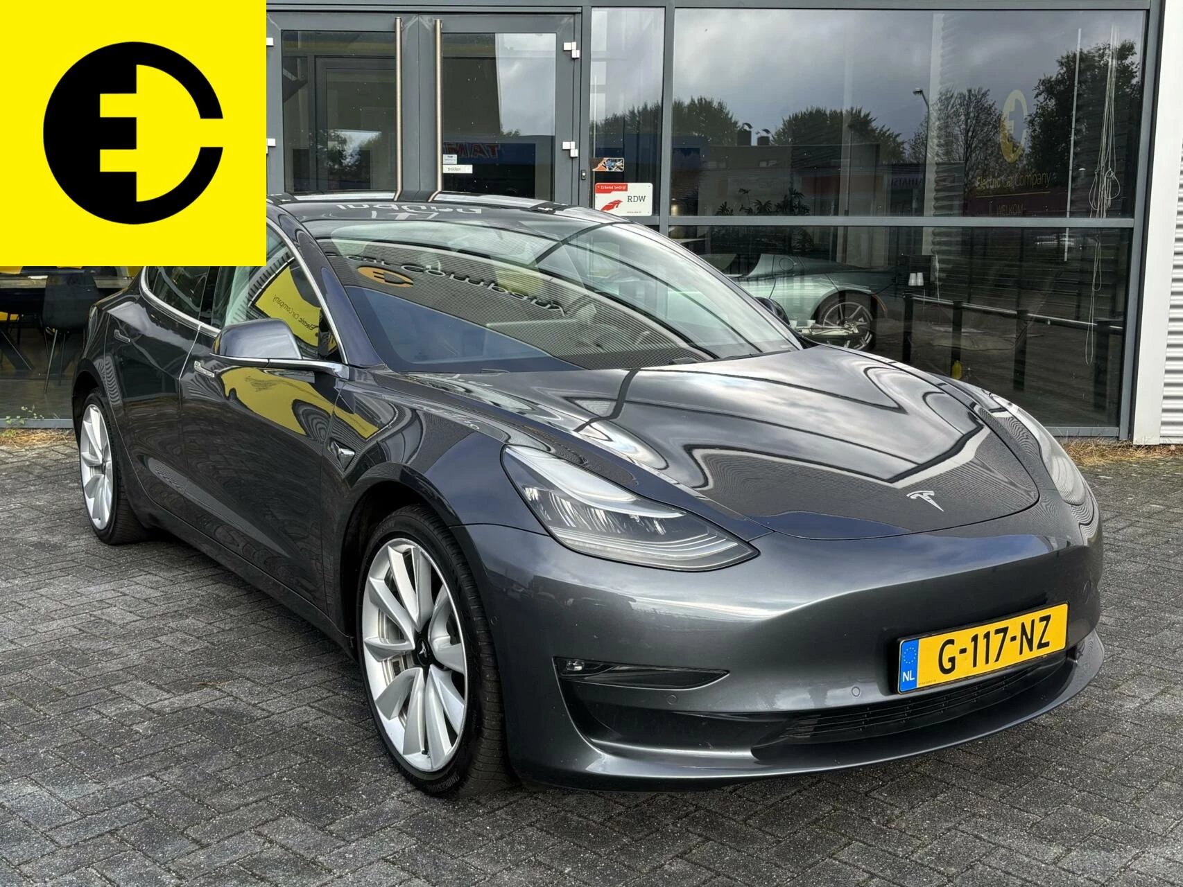 Hoofdafbeelding Tesla Model 3