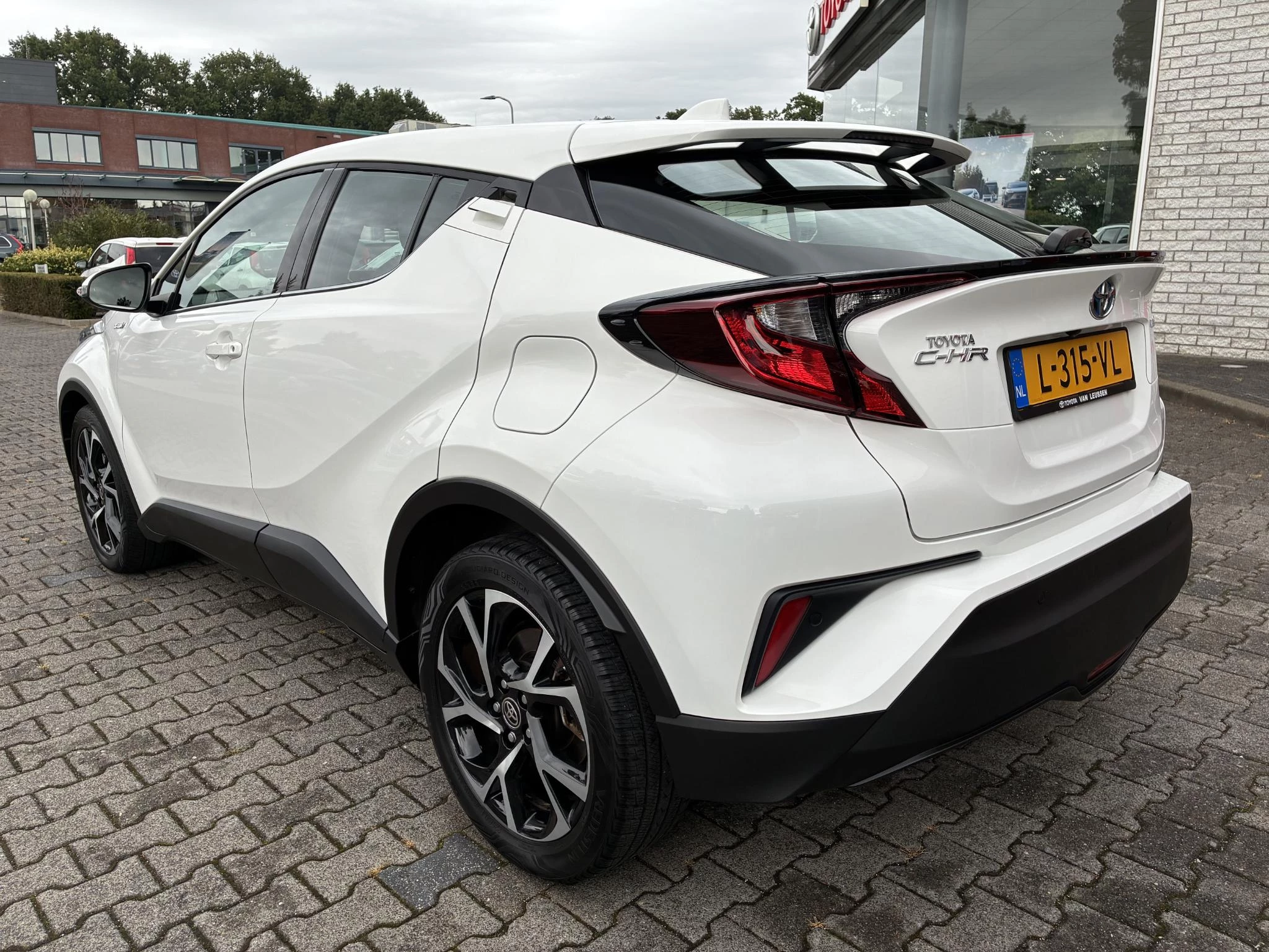 Hoofdafbeelding Toyota C-HR