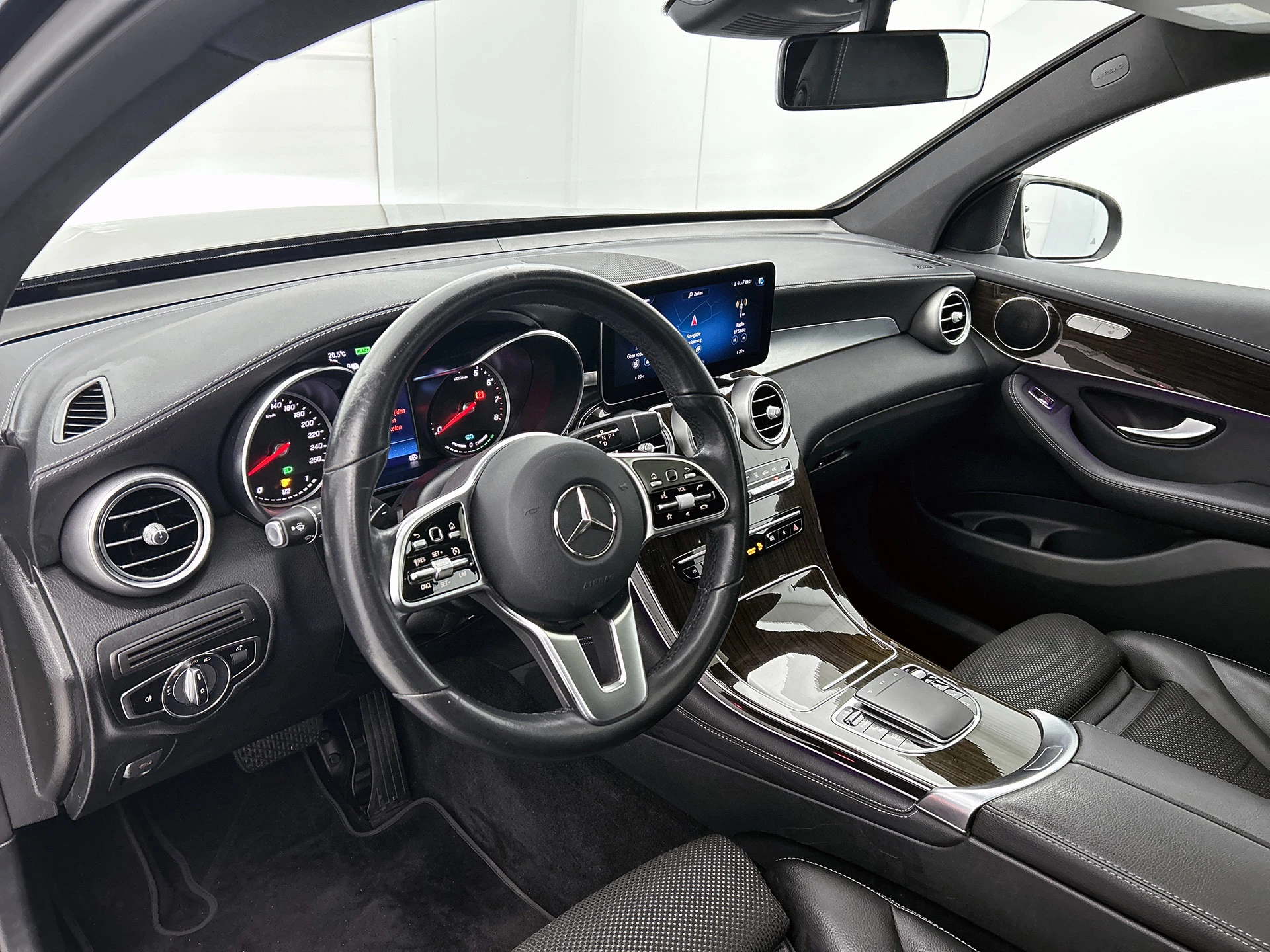 Hoofdafbeelding Mercedes-Benz GLC