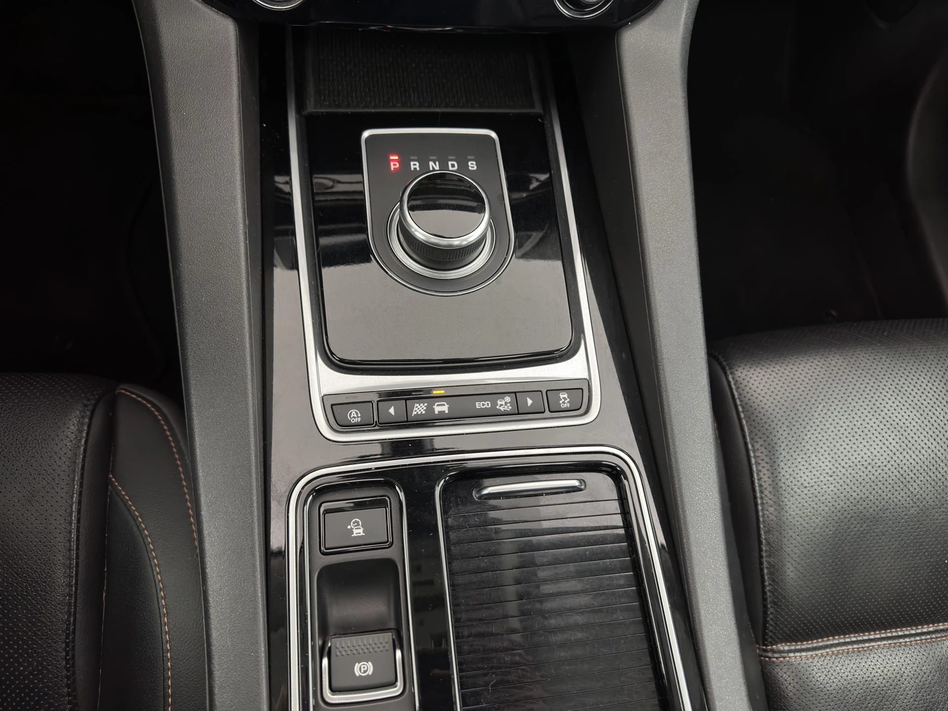 Hoofdafbeelding Jaguar F-PACE