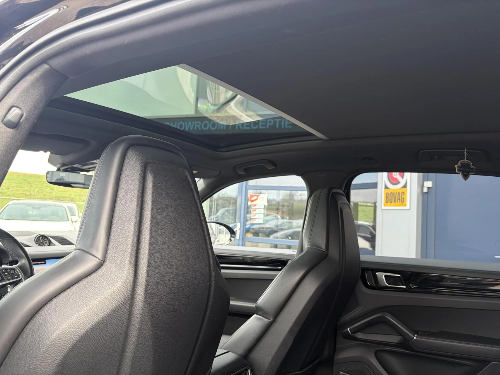 Hoofdafbeelding Porsche Cayenne