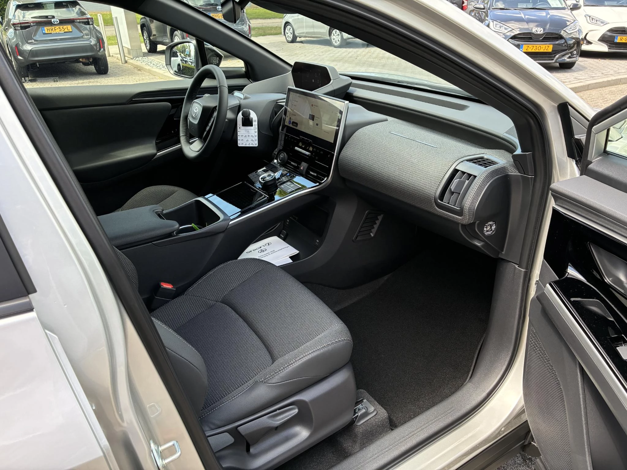 Hoofdafbeelding Toyota bZ4X