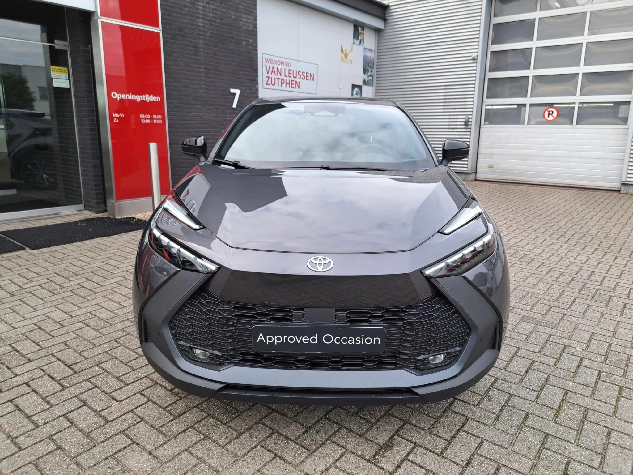 Hoofdafbeelding Toyota C-HR