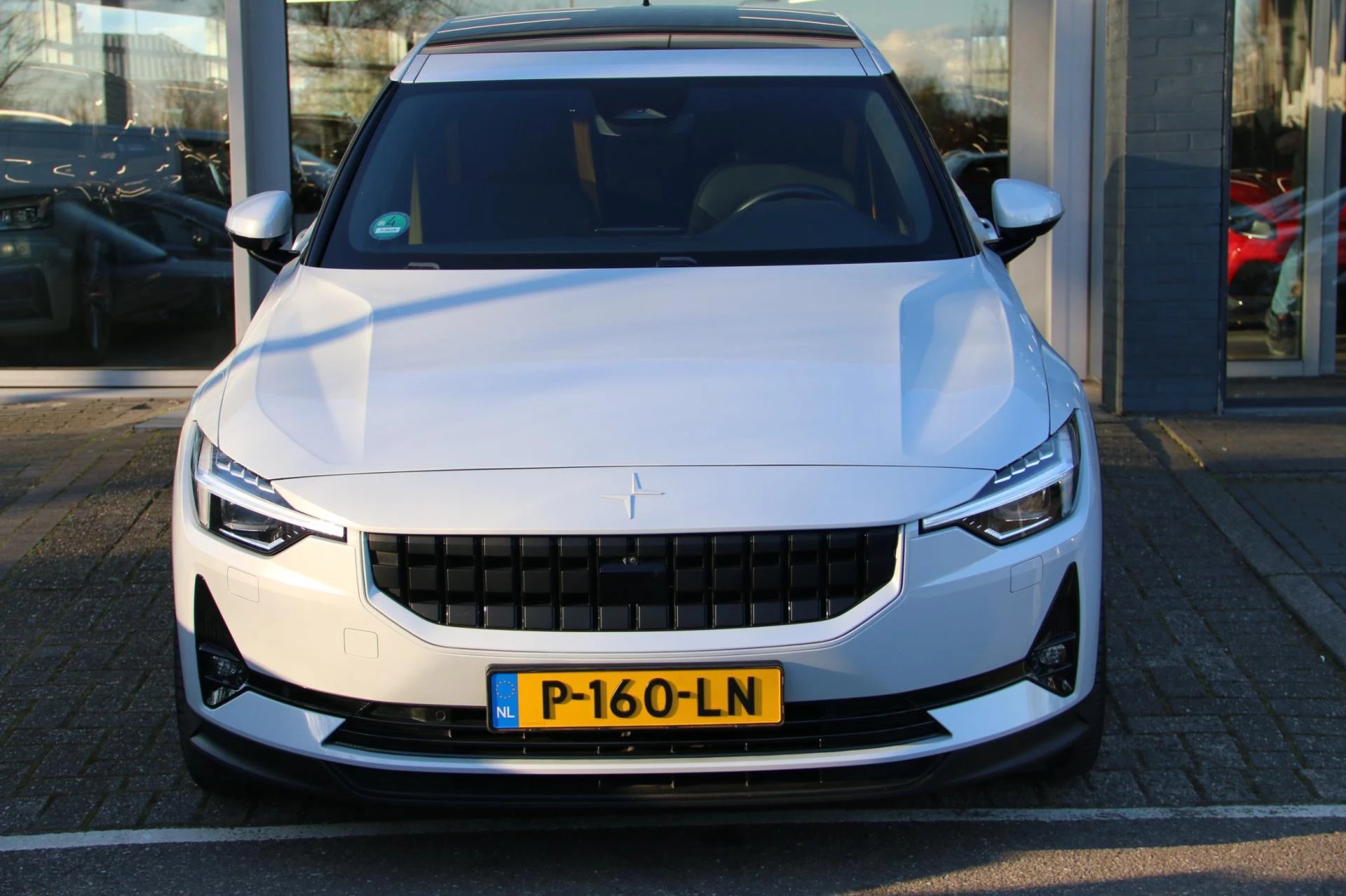 Hoofdafbeelding Polestar 2