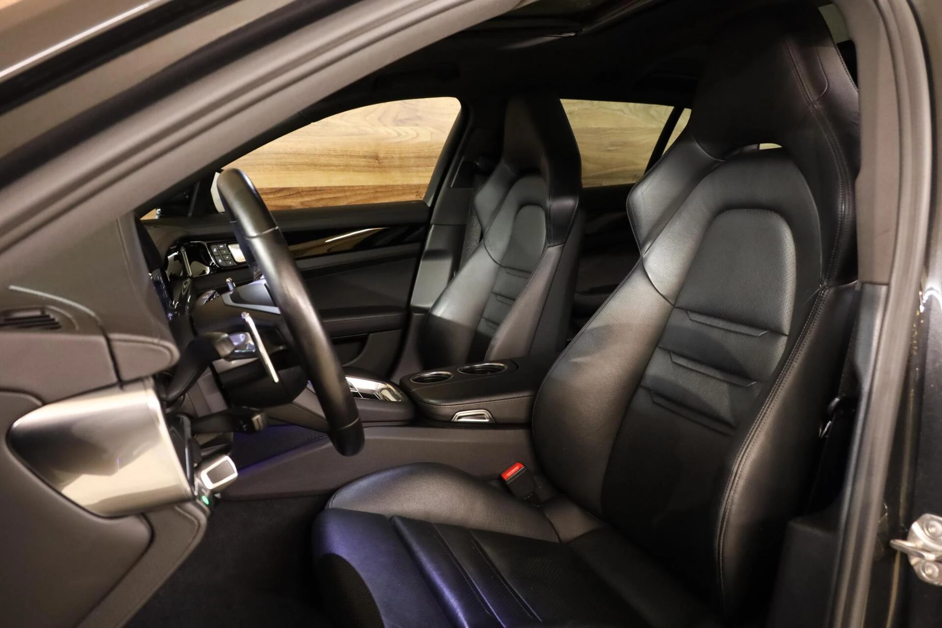 Hoofdafbeelding Porsche Panamera