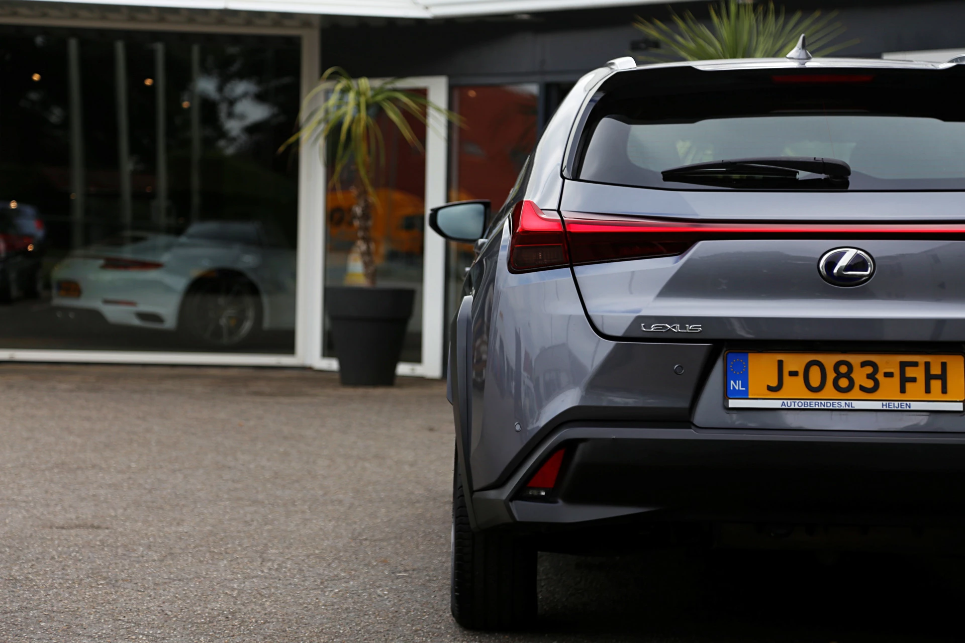 Hoofdafbeelding Lexus UX