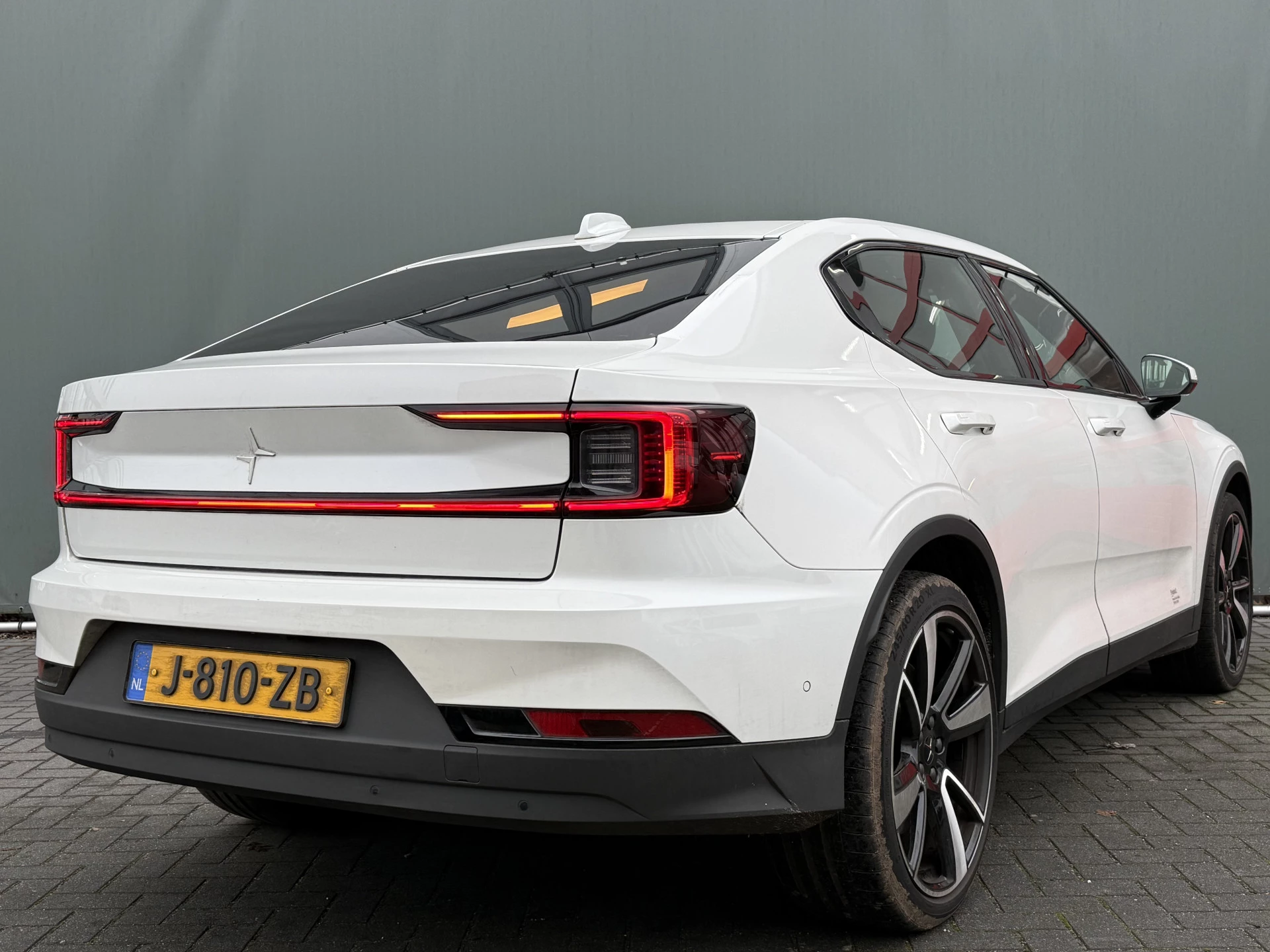 Hoofdafbeelding Polestar 2