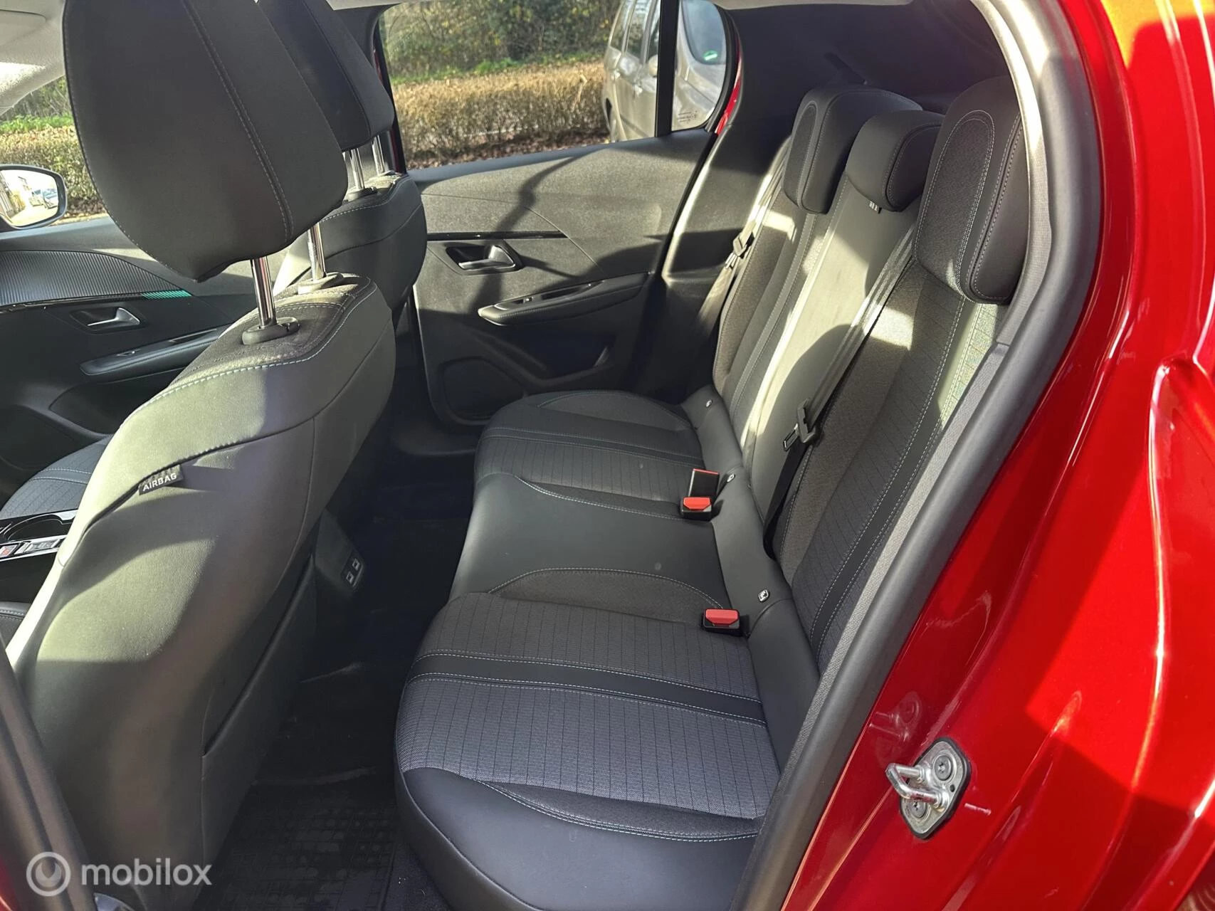 Hoofdafbeelding Peugeot e-208