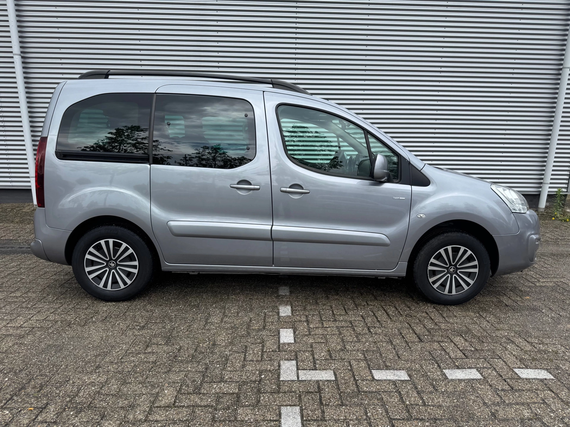 Hoofdafbeelding Peugeot Partner