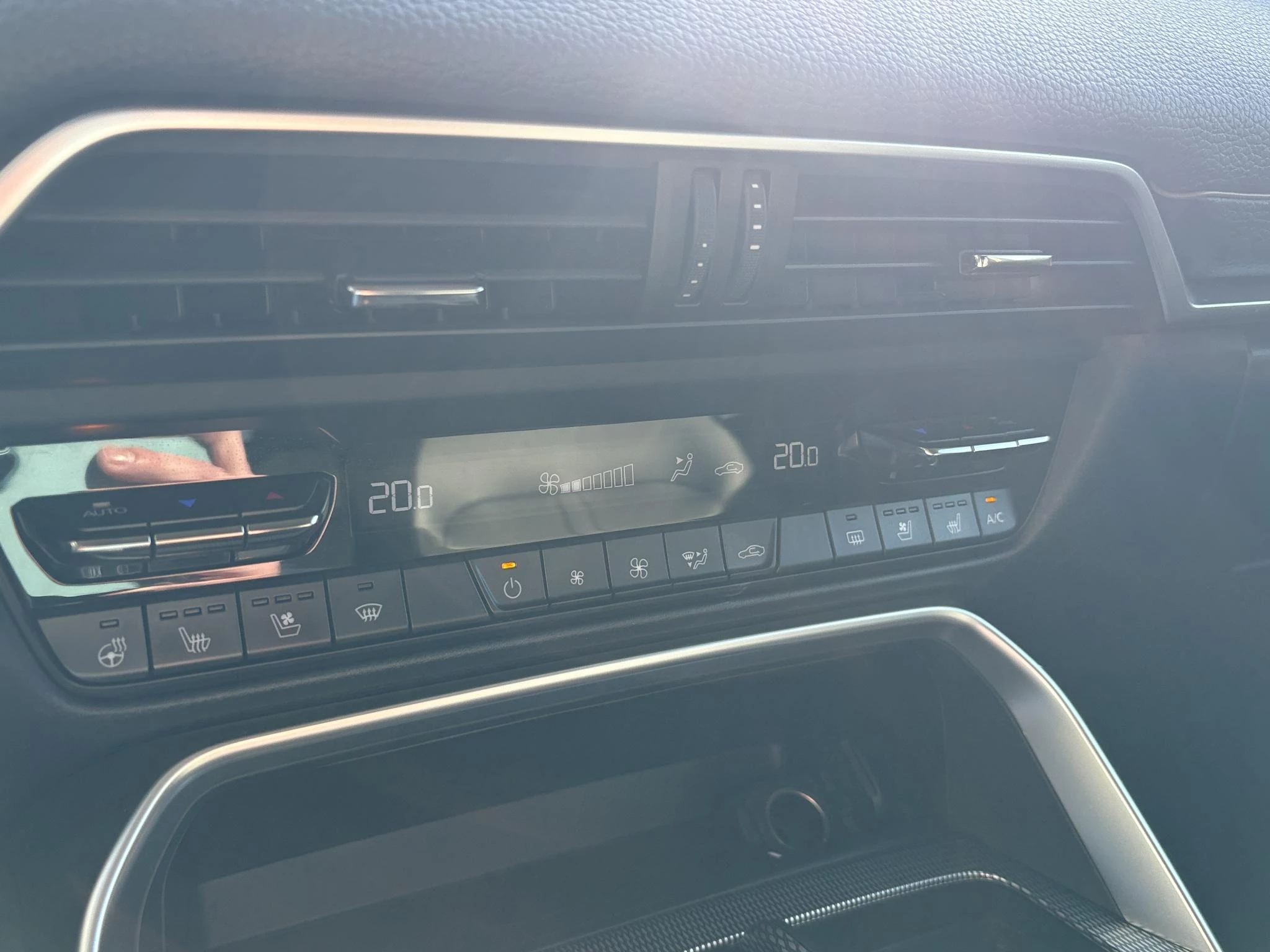 Hoofdafbeelding Mazda CX-60