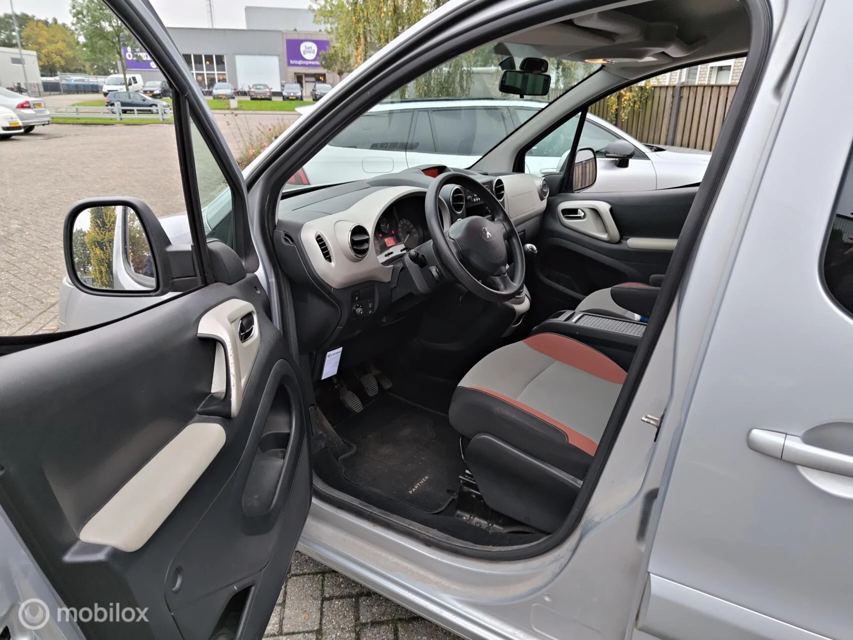 Hoofdafbeelding Peugeot Partner