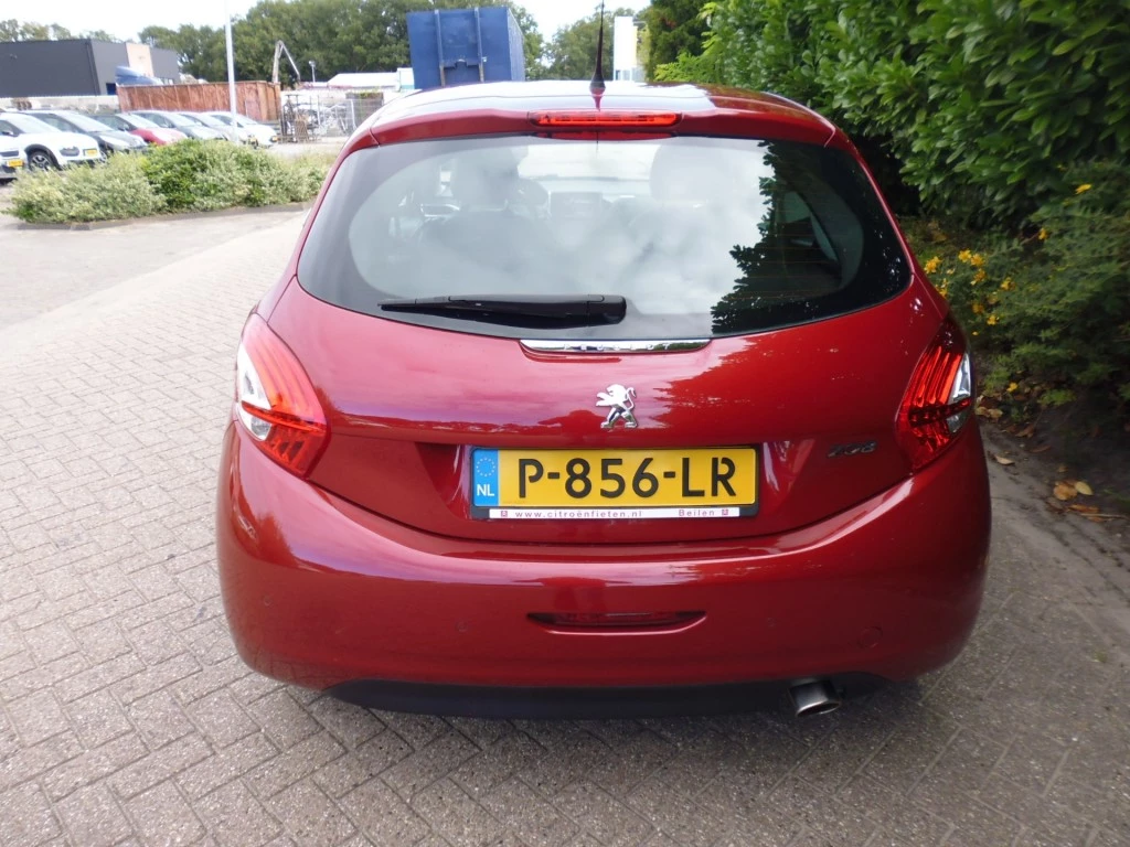 Hoofdafbeelding Peugeot 208
