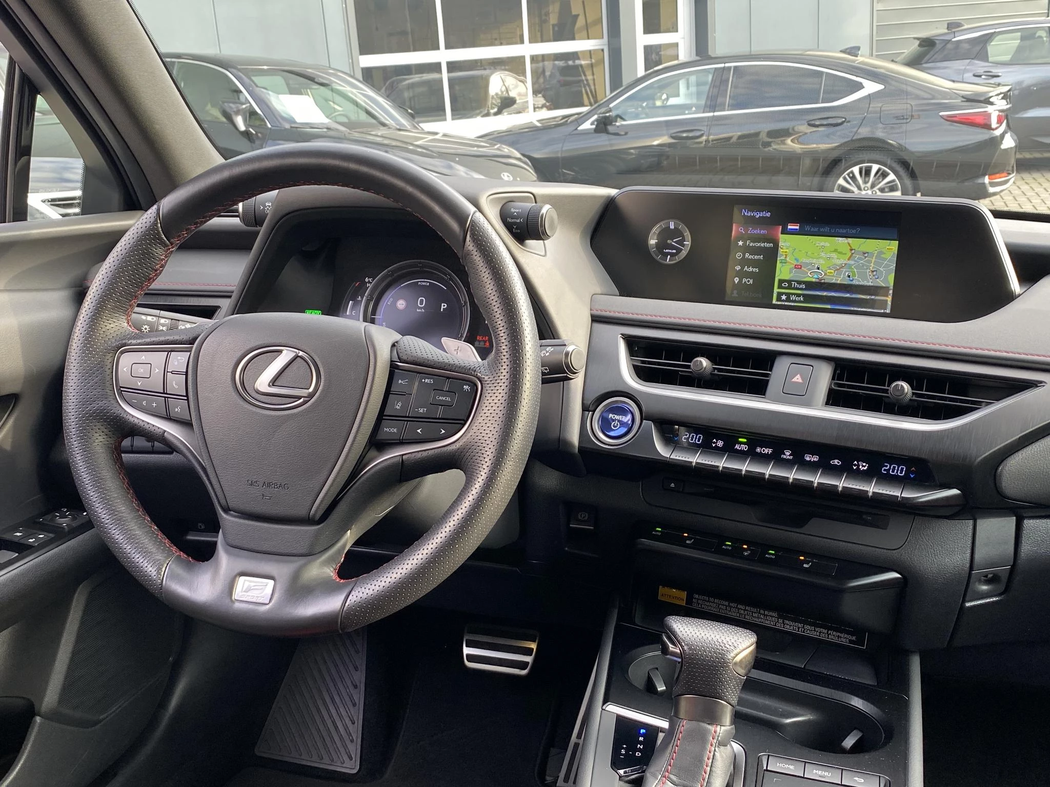 Hoofdafbeelding Lexus UX