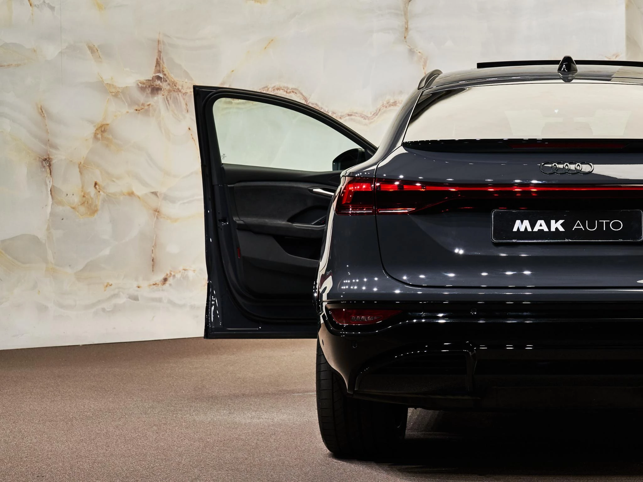 Hoofdafbeelding Audi Q6 e-tron