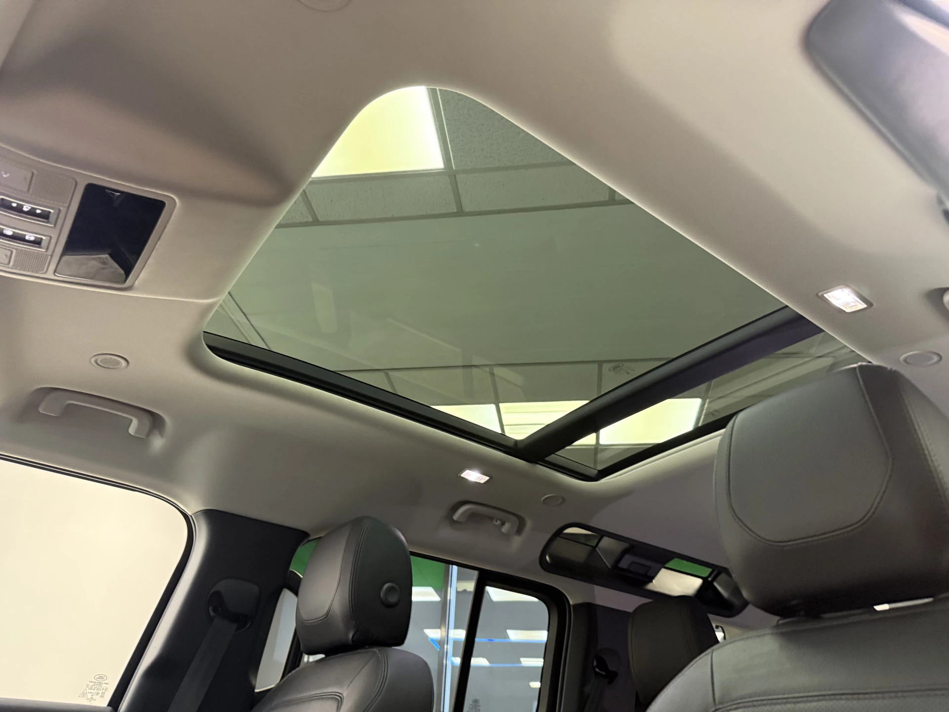 Hoofdafbeelding Land Rover Defender