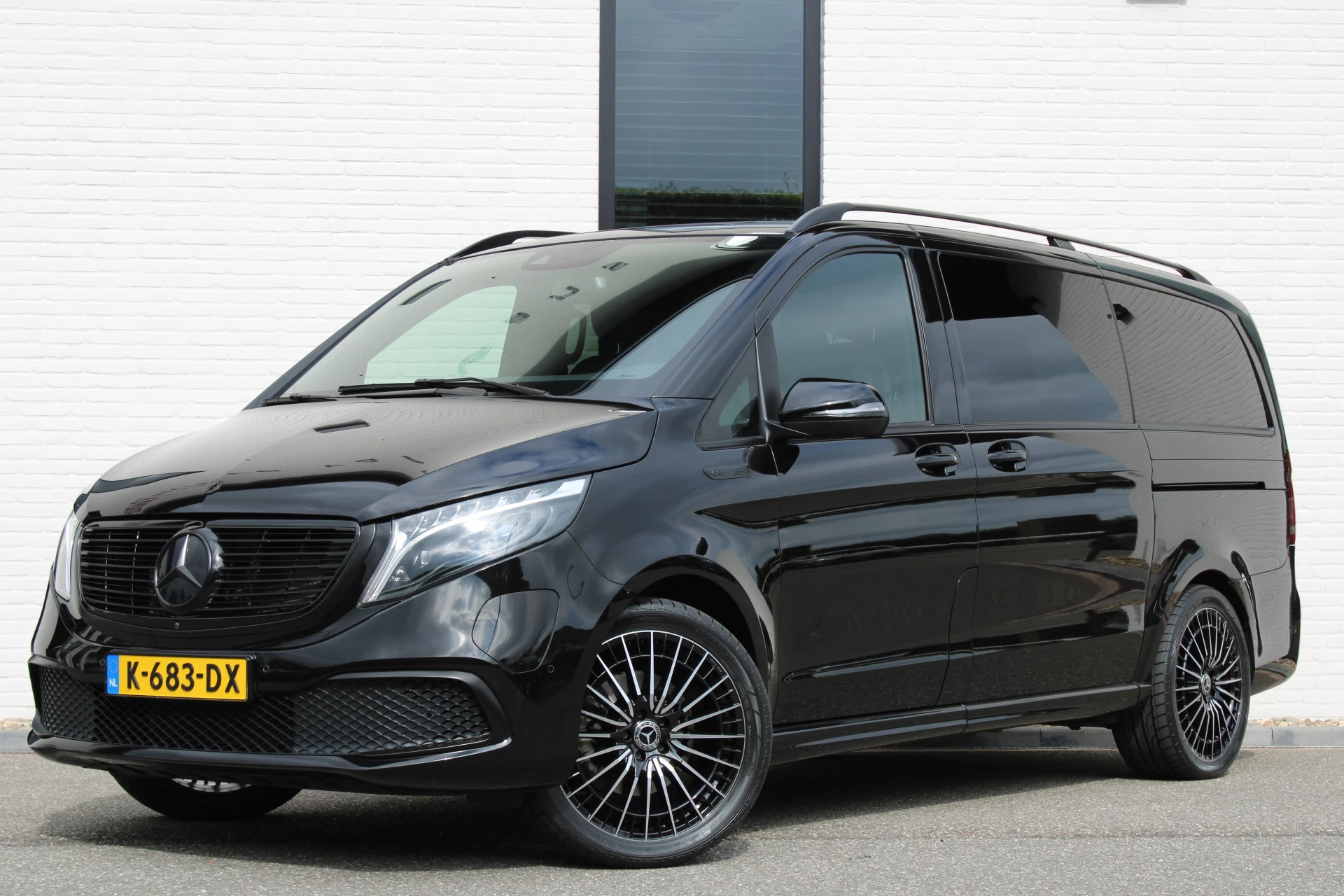 Hoofdafbeelding Mercedes-Benz EQV