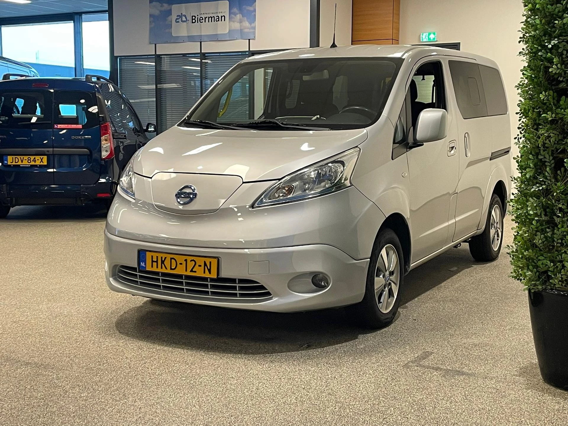 Hoofdafbeelding Nissan NV200