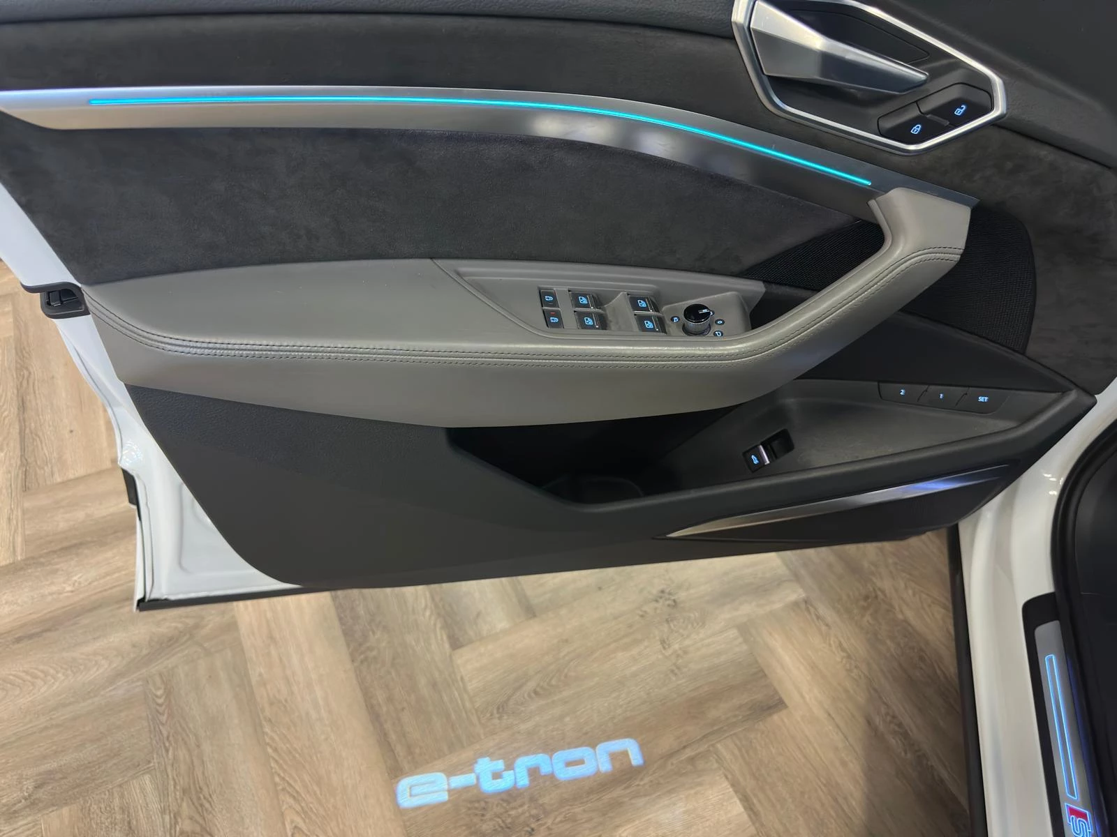 Hoofdafbeelding Audi e-tron