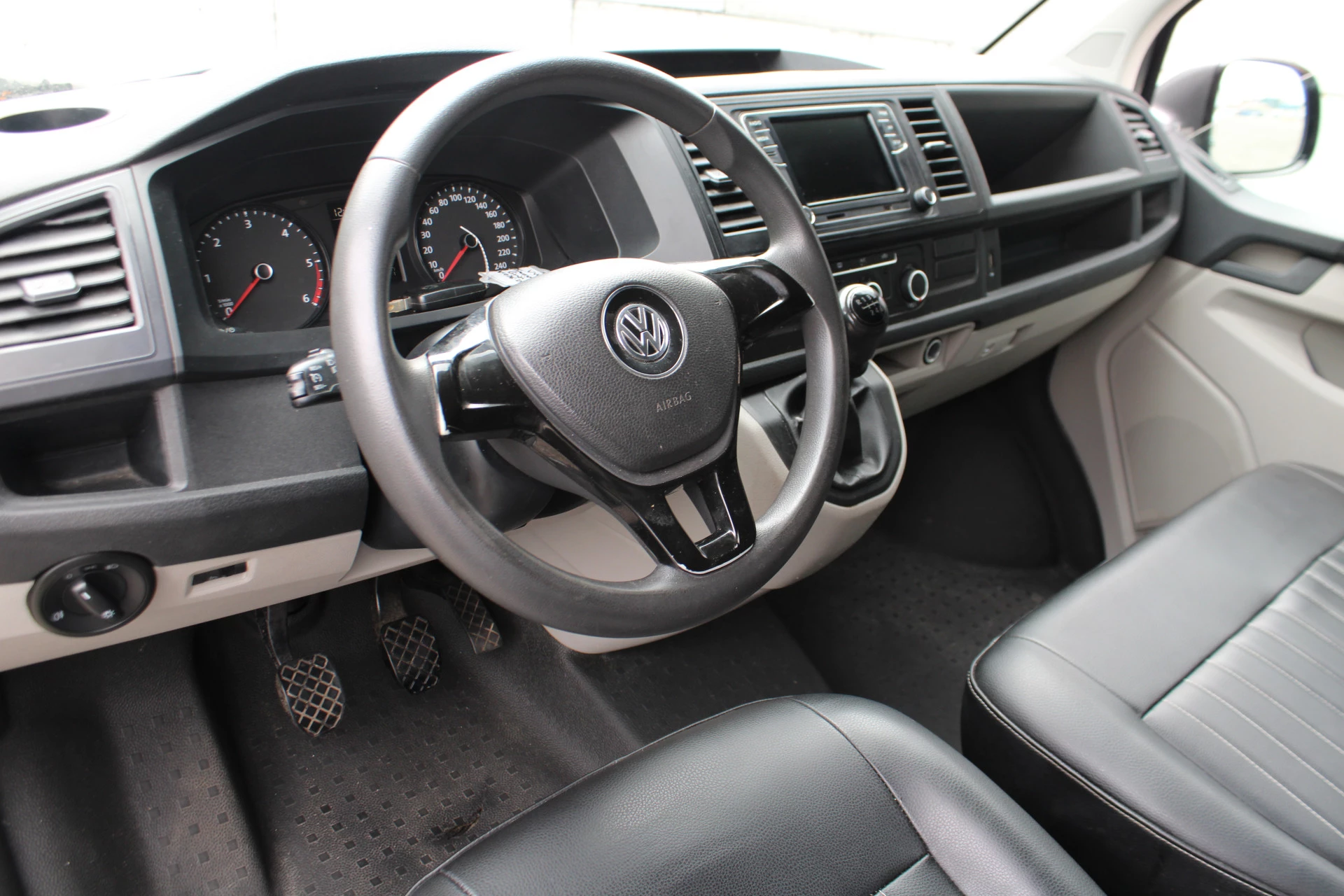 Hoofdafbeelding Volkswagen Transporter