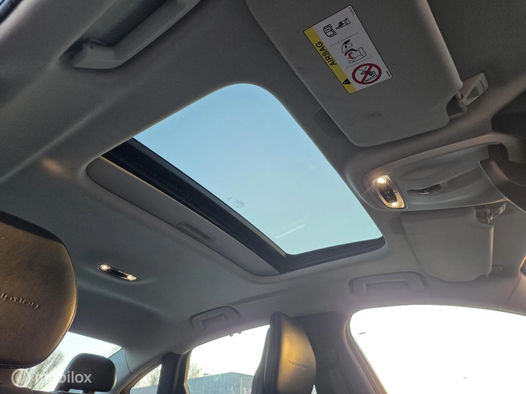 Hoofdafbeelding Volvo S90