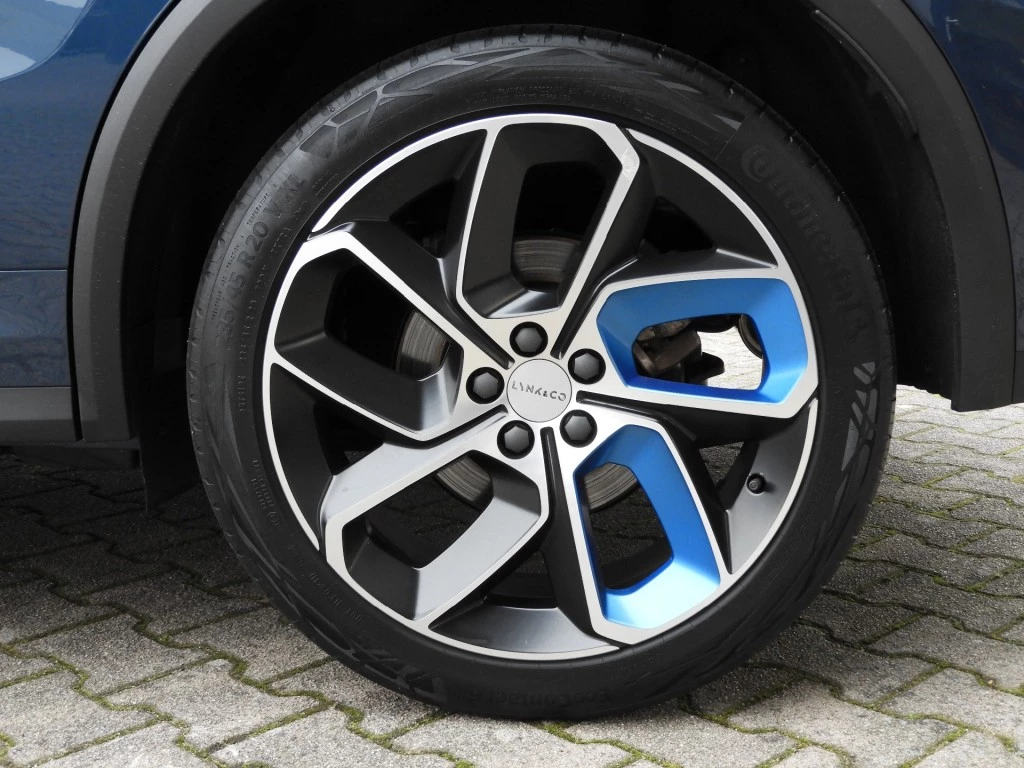 Hoofdafbeelding Lynk & Co 01