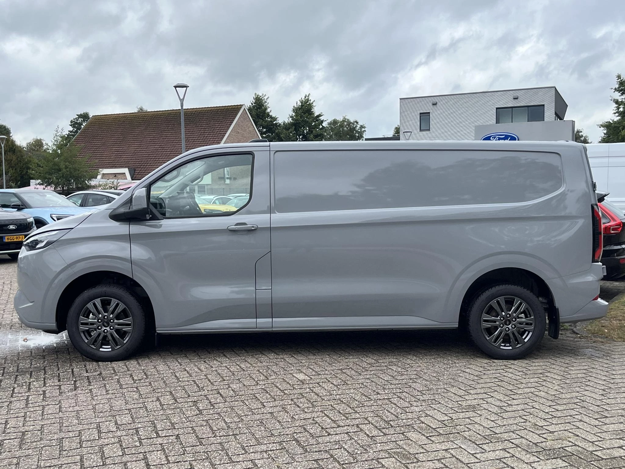 Hoofdafbeelding Ford E-Transit Custom