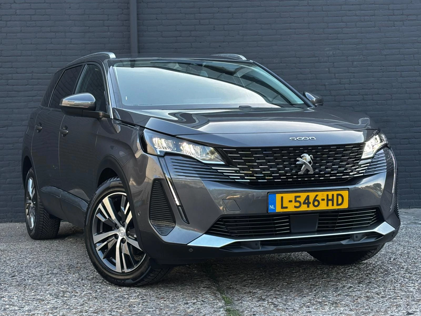 Hoofdafbeelding Peugeot 5008