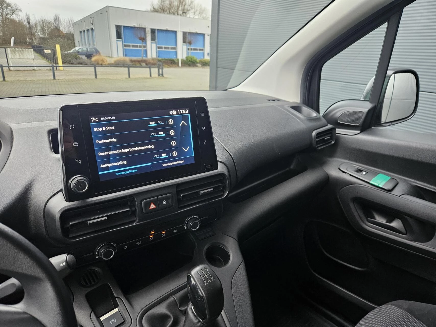 Hoofdafbeelding Peugeot Partner