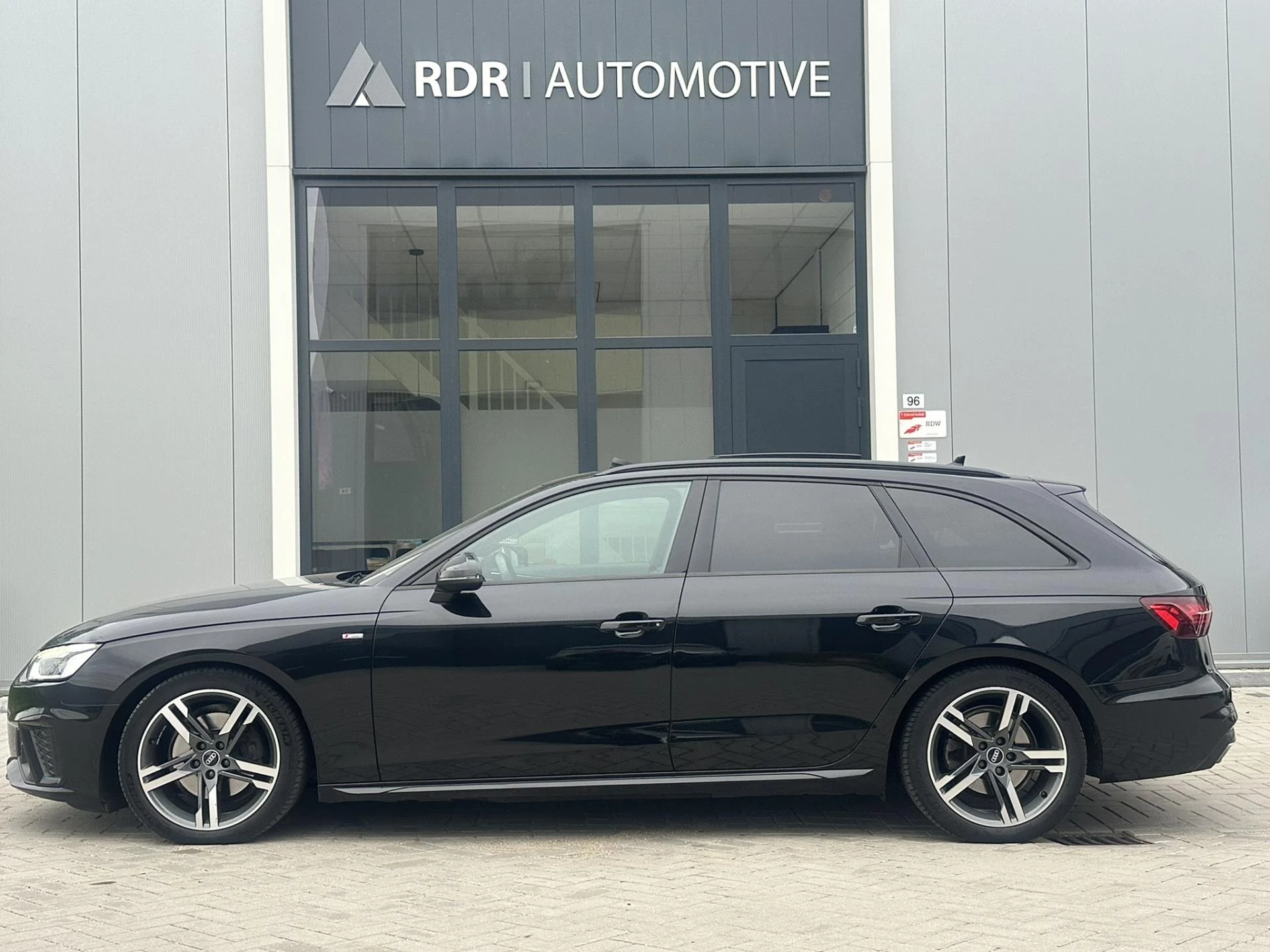 Hoofdafbeelding Audi A4