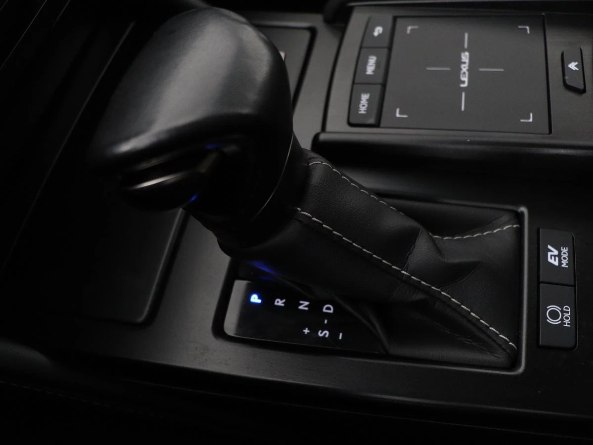 Hoofdafbeelding Lexus ES