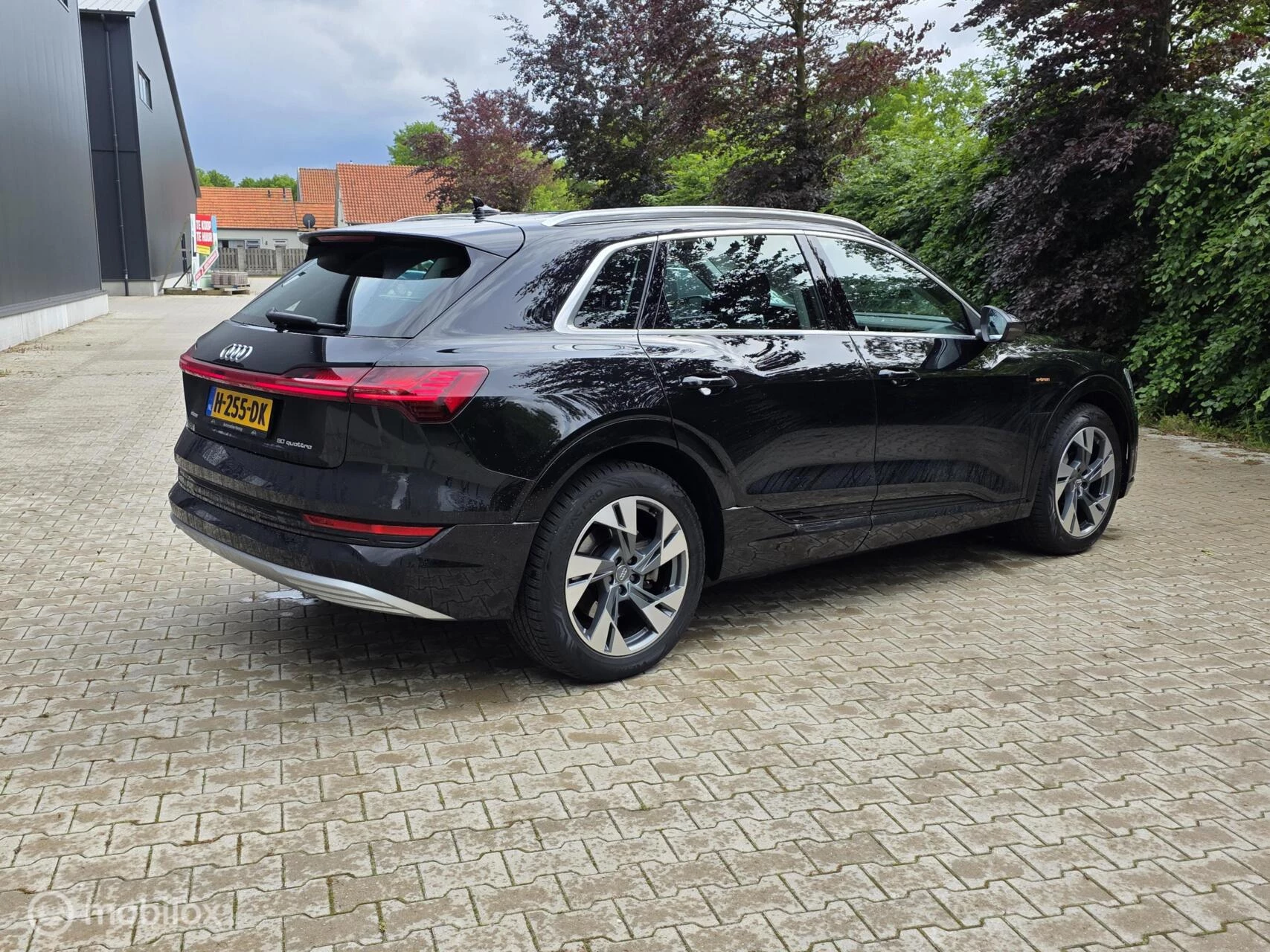 Hoofdafbeelding Audi e-tron