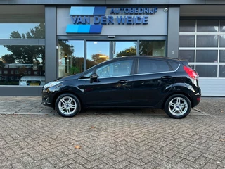 Ford Fiesta 1.0 ECOB. TITANIUM Airco Cruise Navi