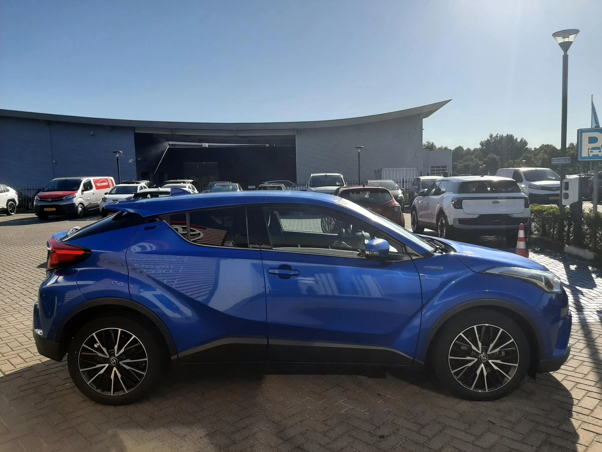 Hoofdafbeelding Toyota C-HR