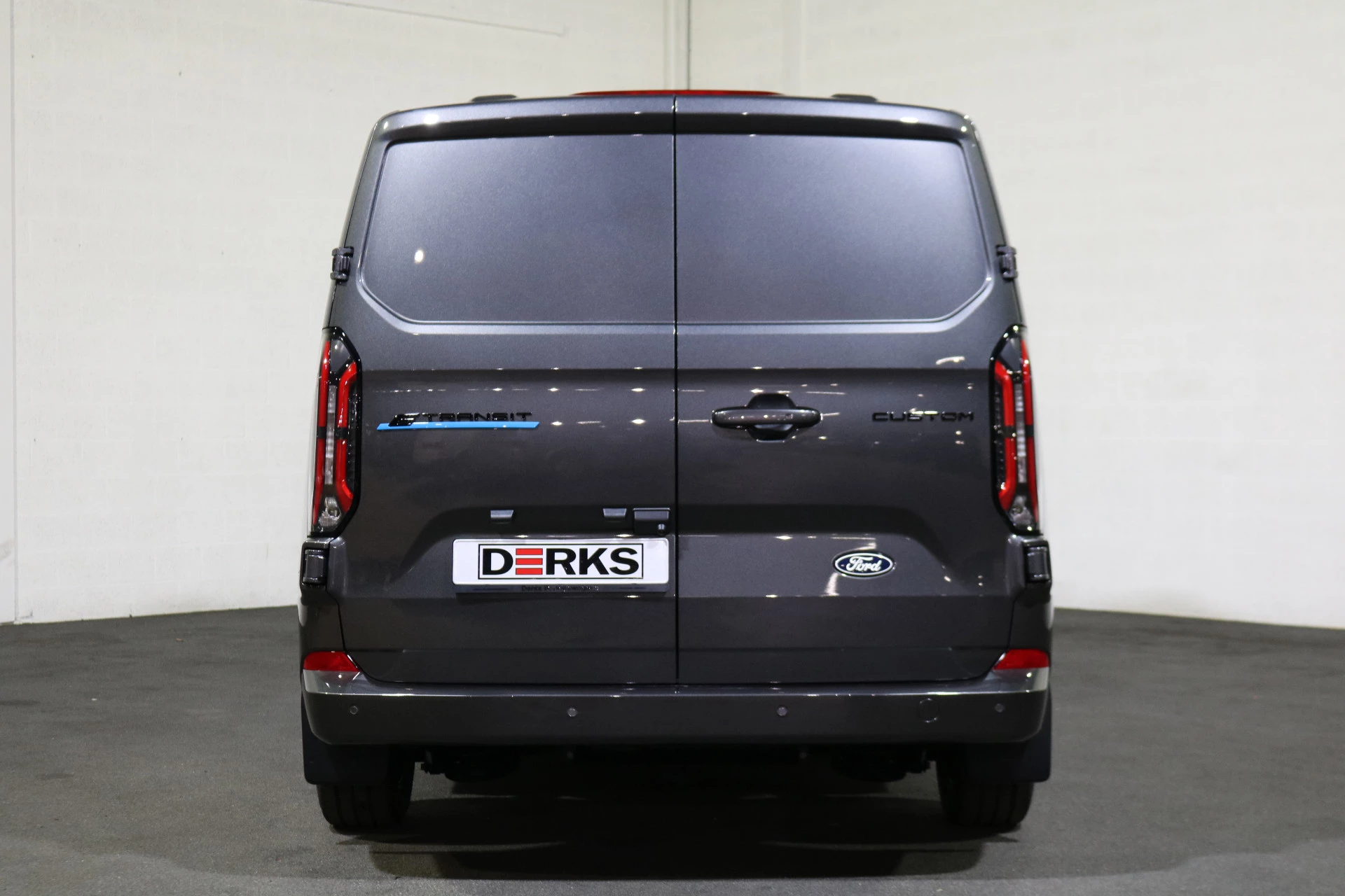 Hoofdafbeelding Ford E-Transit Custom