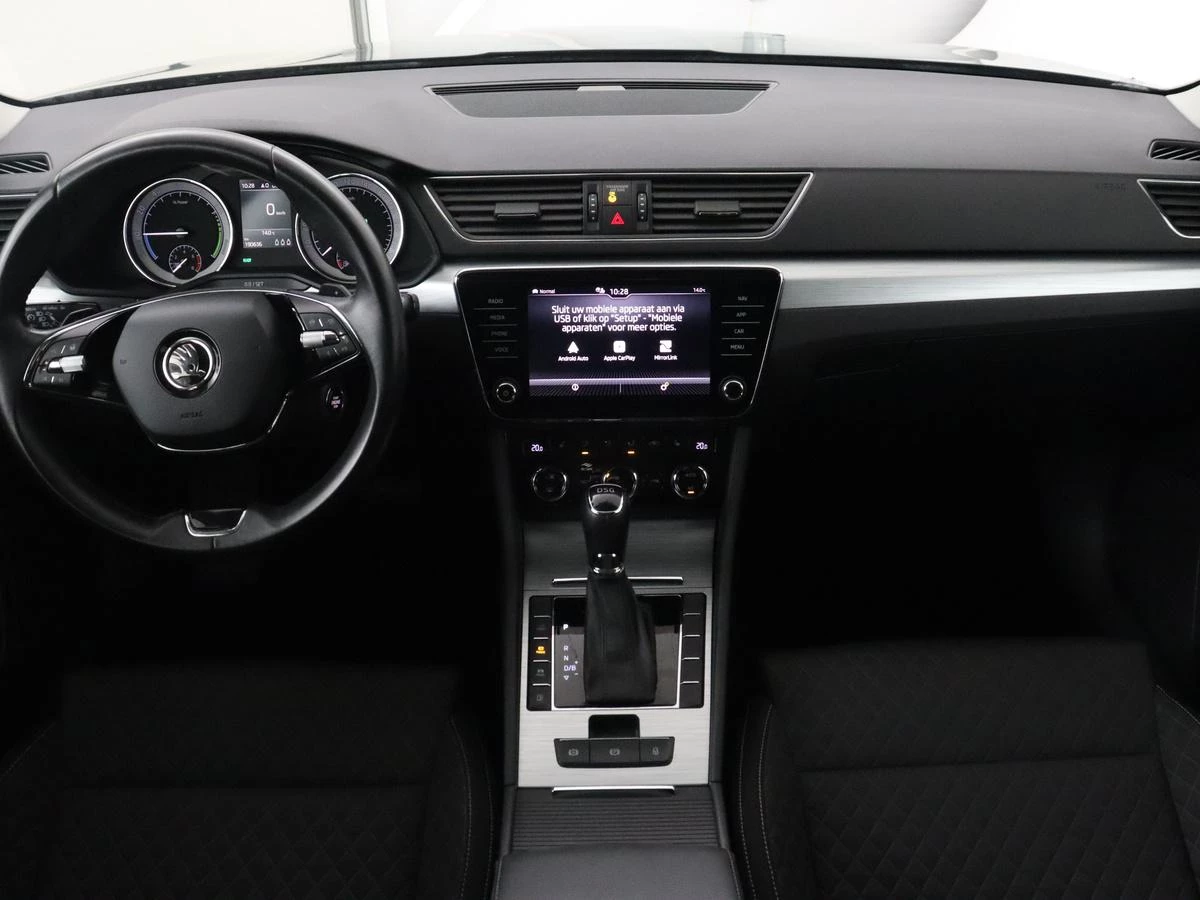 Hoofdafbeelding Škoda Superb