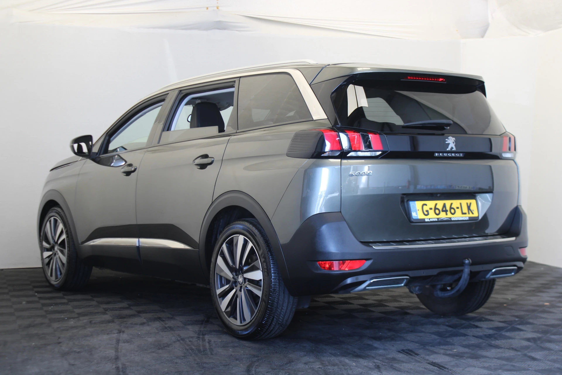 Hoofdafbeelding Peugeot 5008