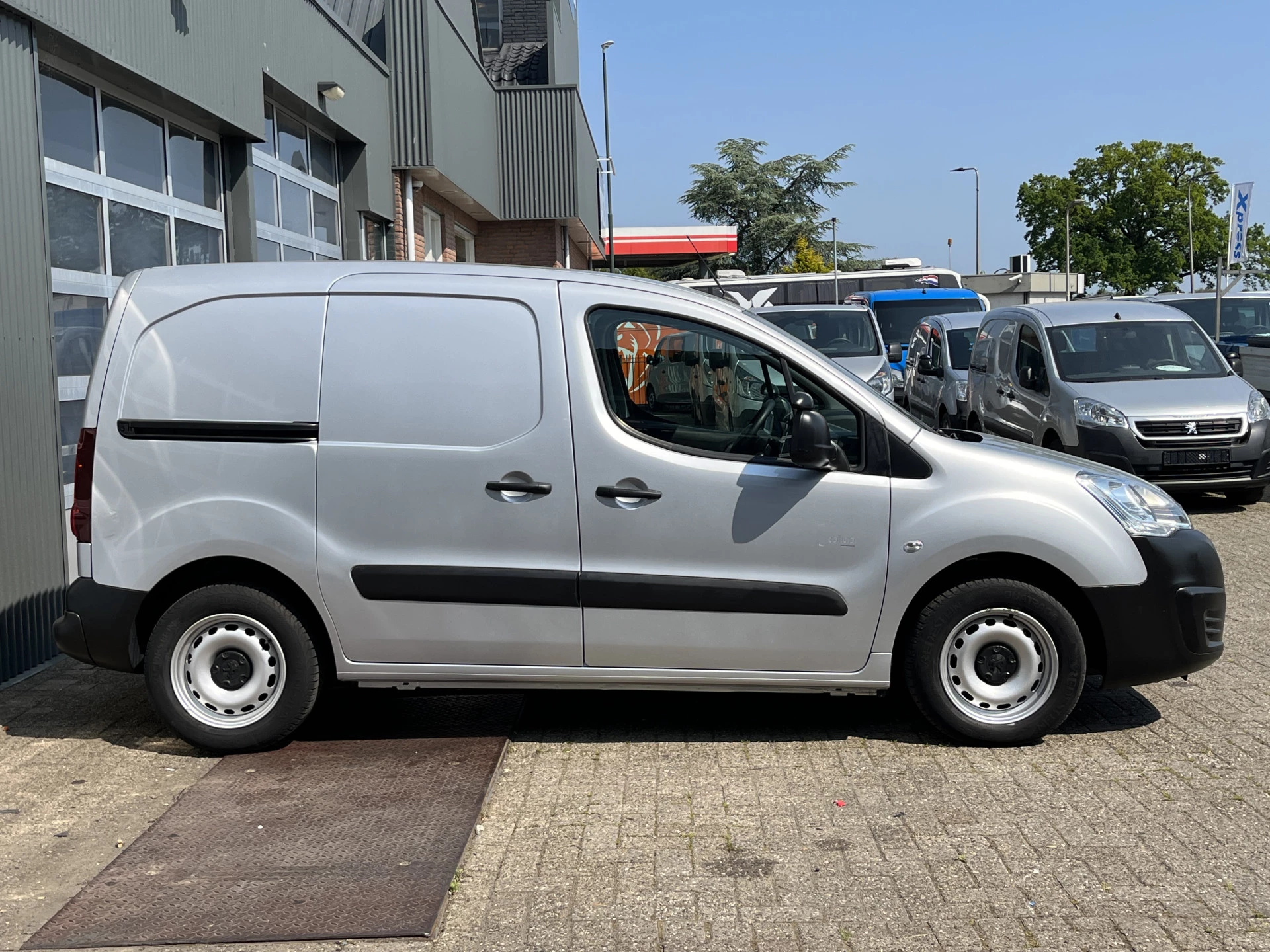 Hoofdafbeelding Peugeot Partner