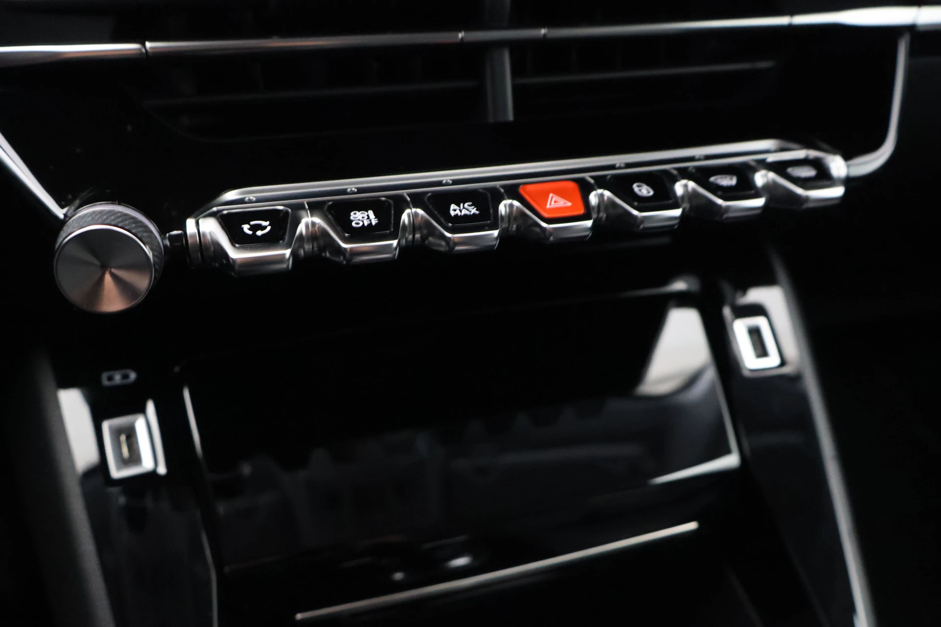 Hoofdafbeelding Peugeot e-208