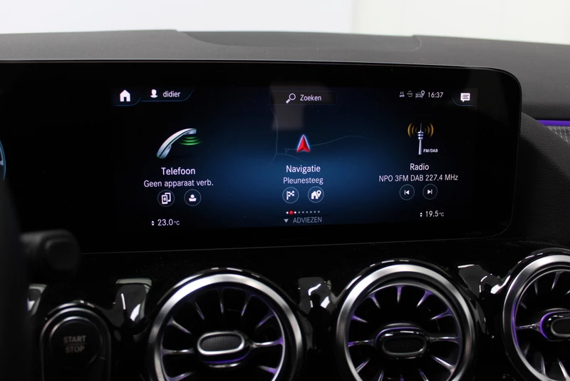 Hoofdafbeelding Mercedes-Benz EQA