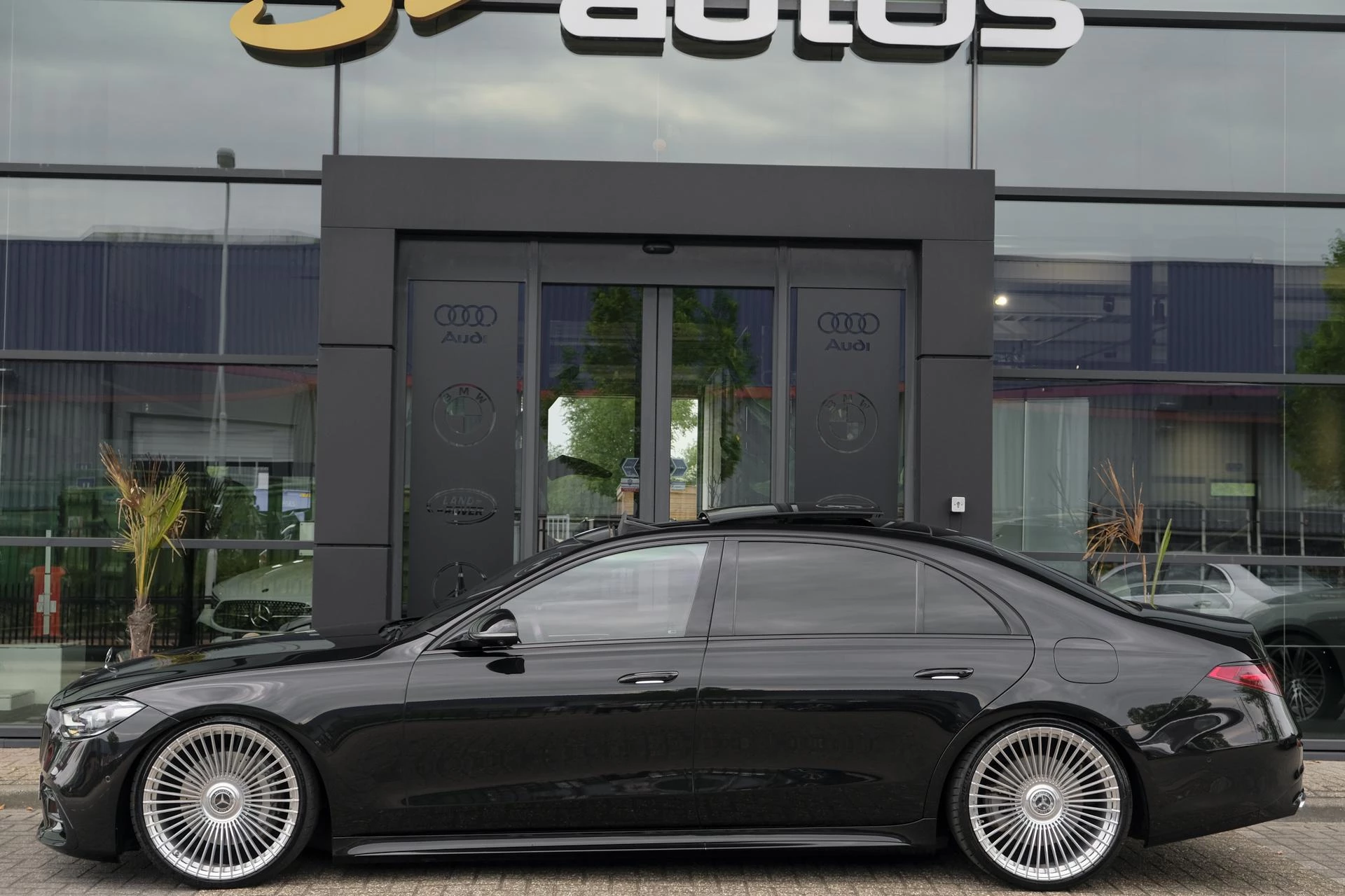 Hoofdafbeelding Mercedes-Benz S-Klasse
