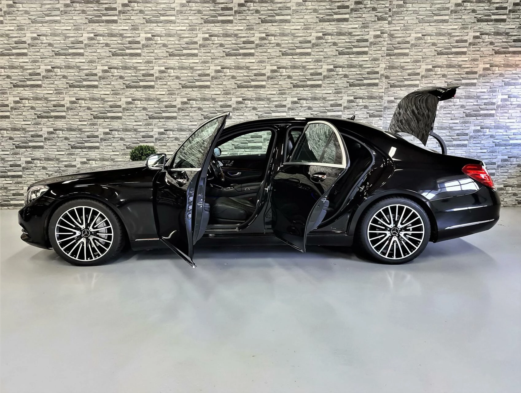 Hoofdafbeelding Mercedes-Benz S-Klasse