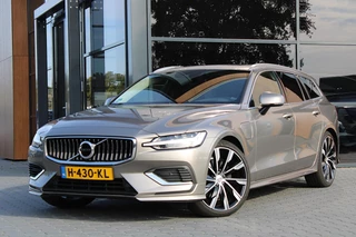 Volvo V60 T6 Twin Engine AWD Inscription | Pano | Styling kit