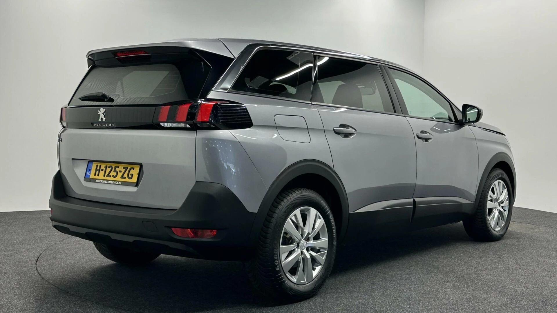 Hoofdafbeelding Peugeot 5008