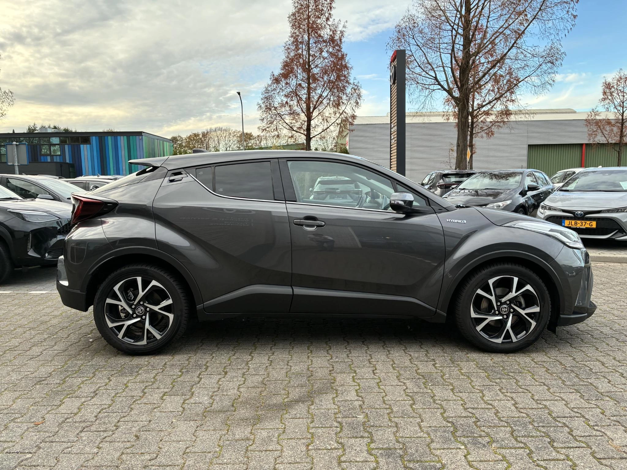 Hoofdafbeelding Toyota C-HR