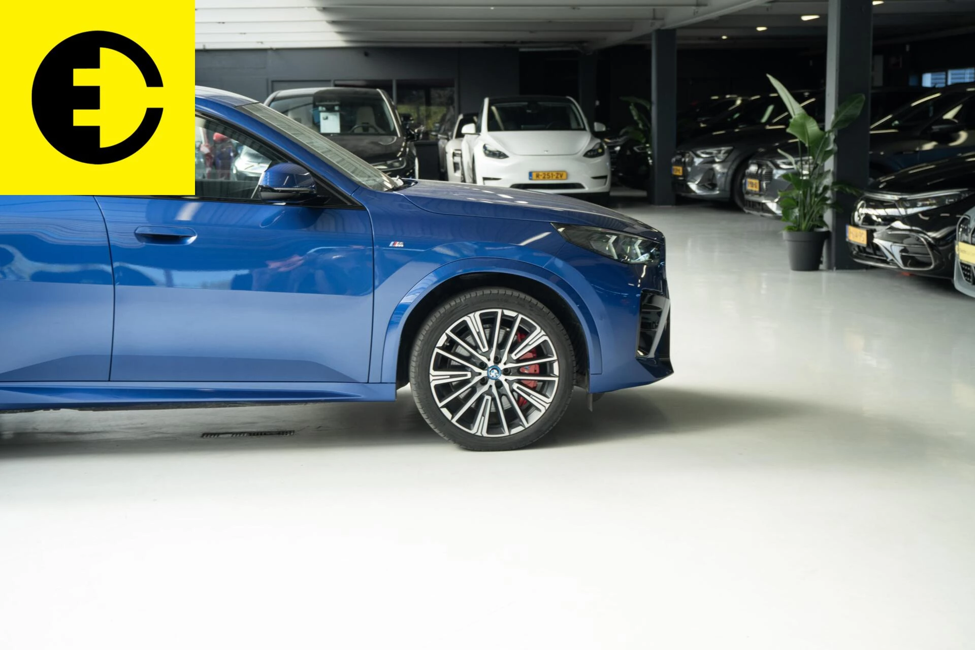 Hoofdafbeelding BMW iX2