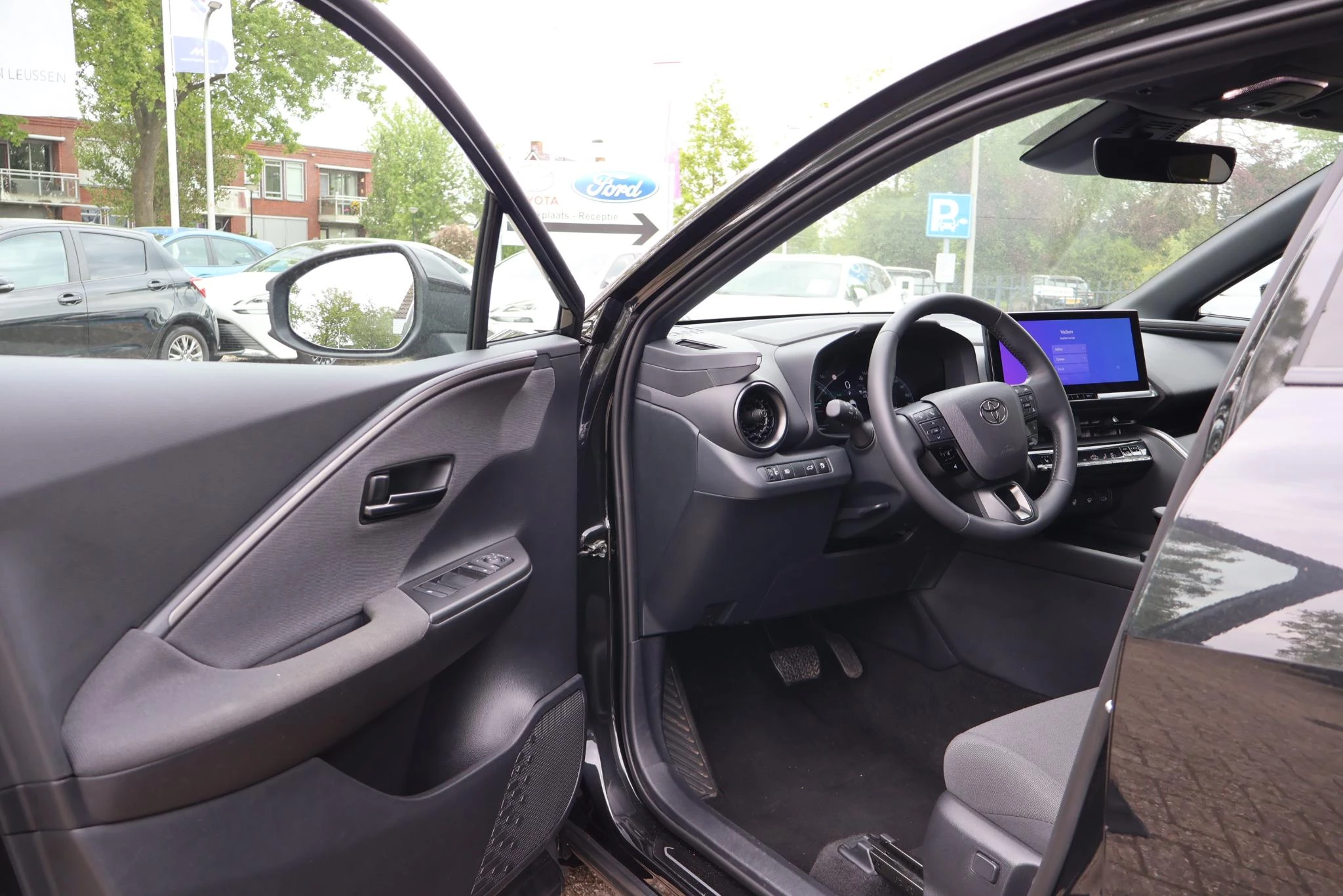 Hoofdafbeelding Toyota C-HR