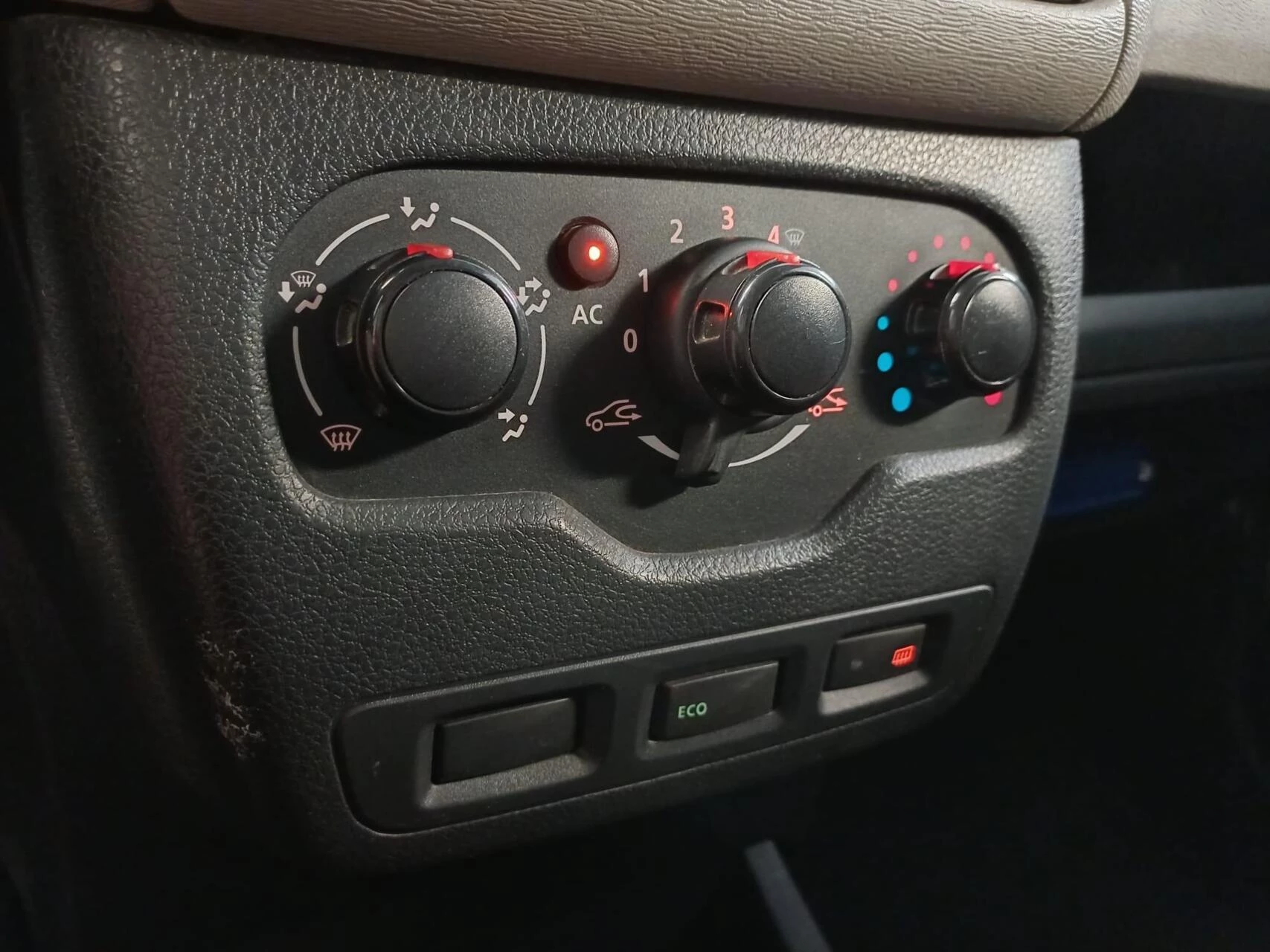 Hoofdafbeelding Dacia Dokker