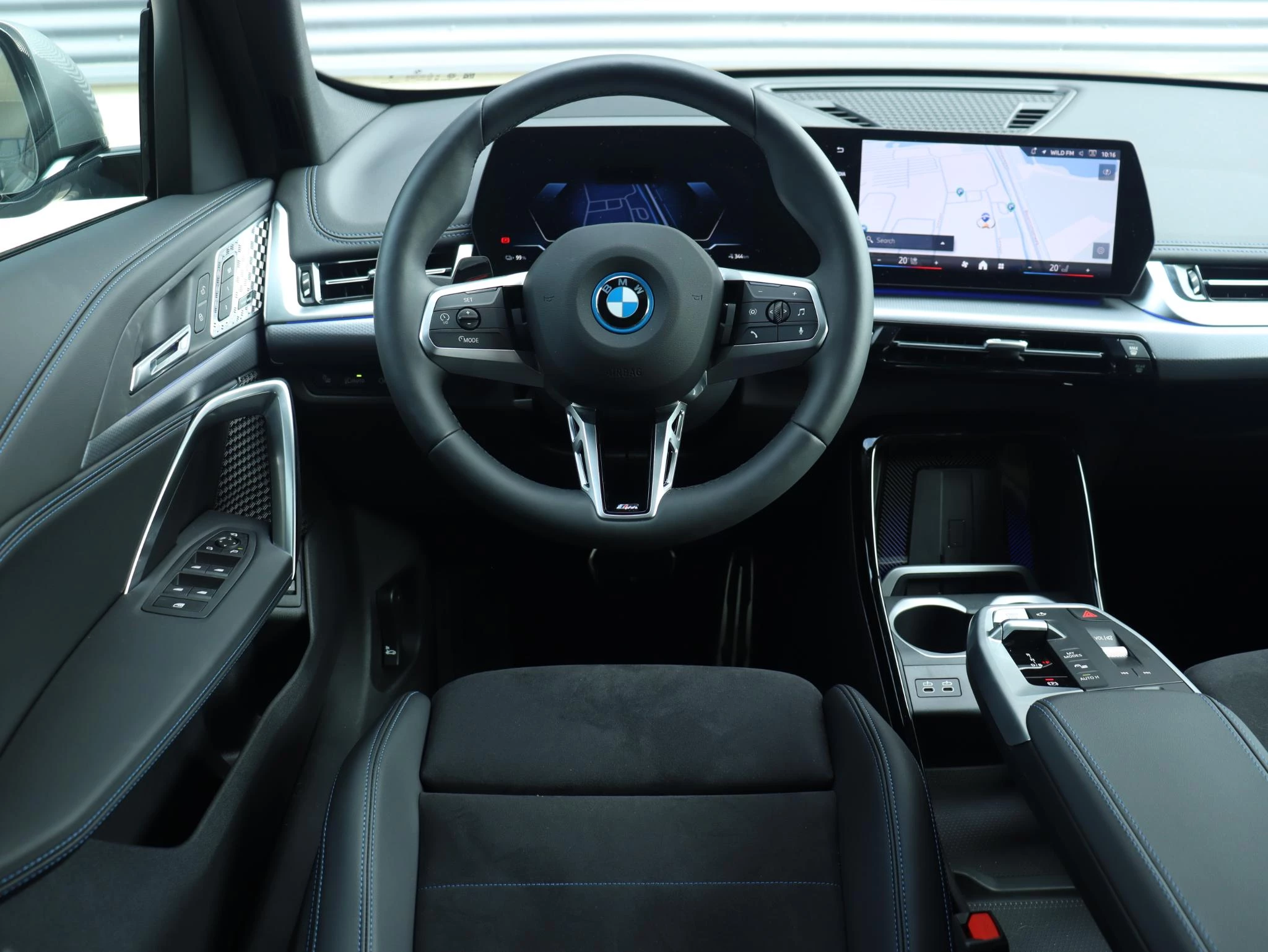 Hoofdafbeelding BMW iX1