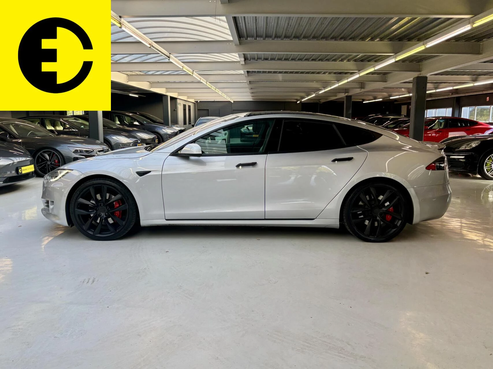 Hoofdafbeelding Tesla Model S
